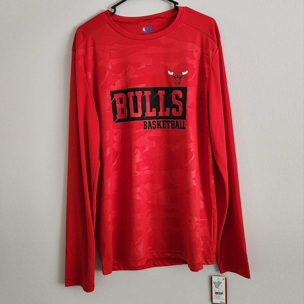 New Chicago Bulls Official NBA Long Sleeve shirt